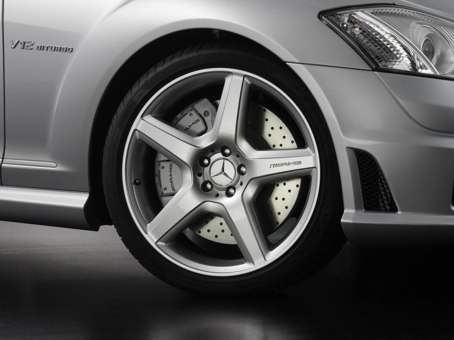  Mercedes-Benz S65 AMG 2007 года  (фото 24 из 27)